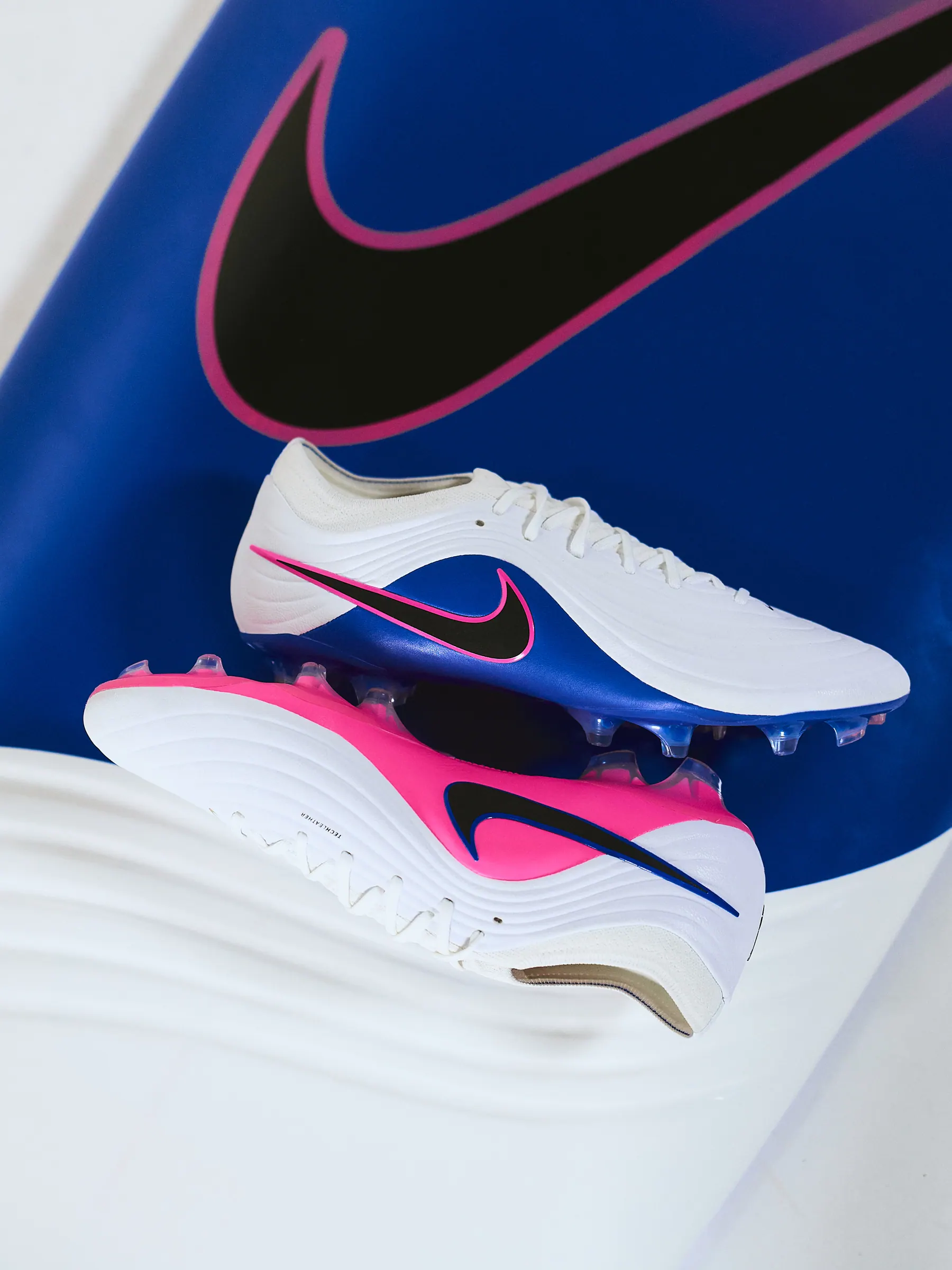 Close detail of the boot-inspired colour treatment on the surfboard